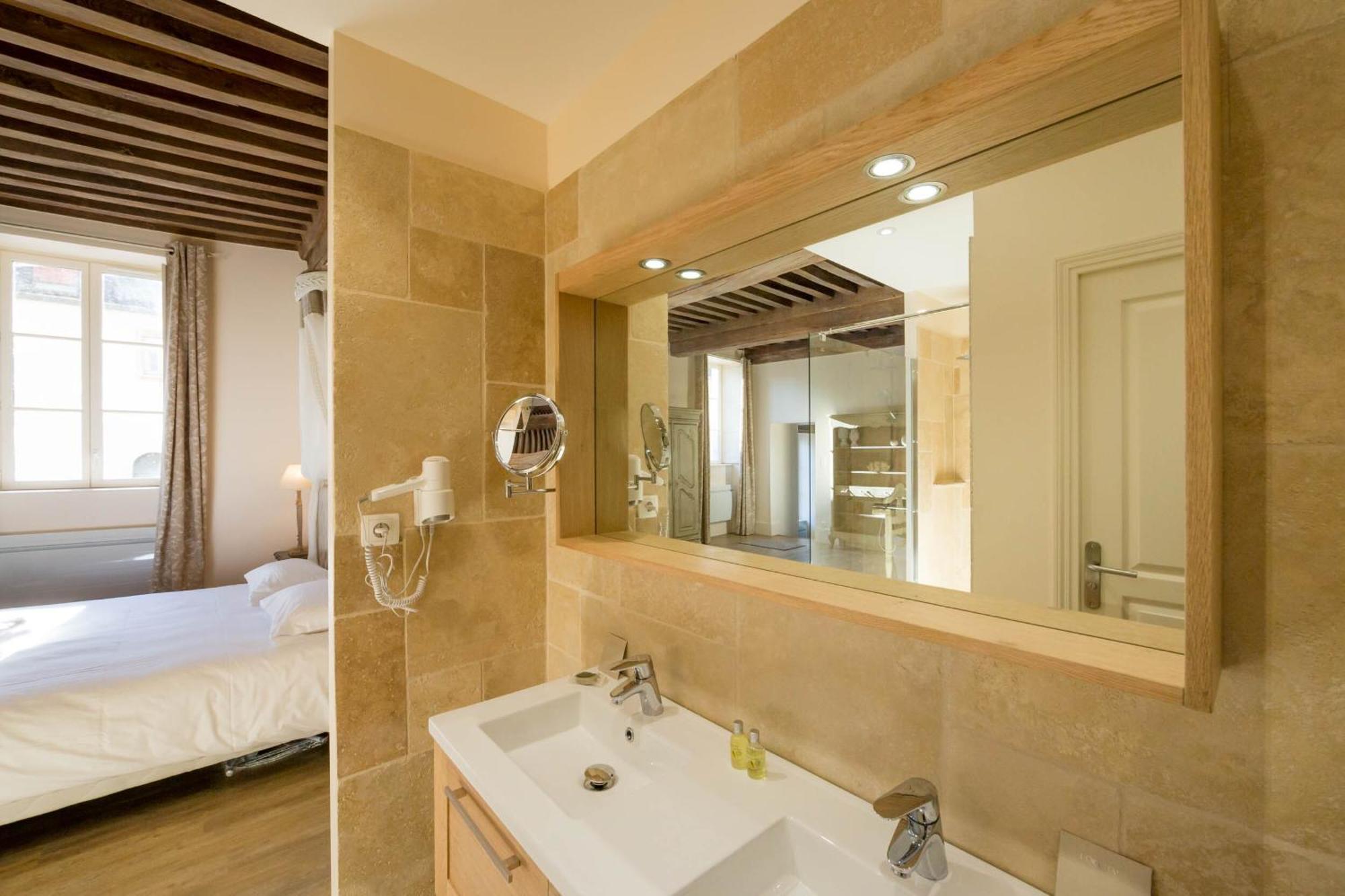 Le Cara - 4 Calmes Et Chics Au Coeur De Beaune Appartement